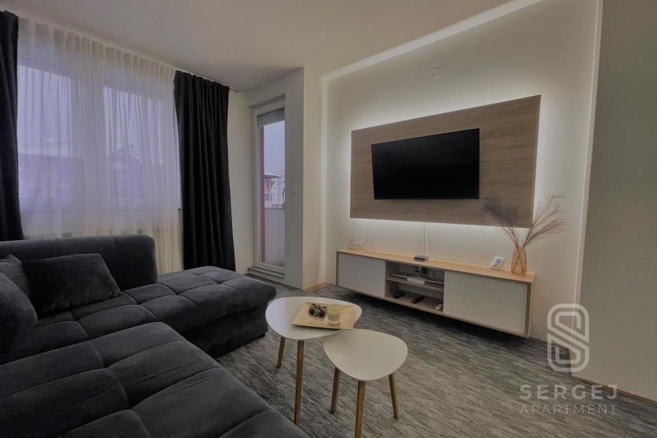 Apartment Sergej SJJ Buitenkant foto