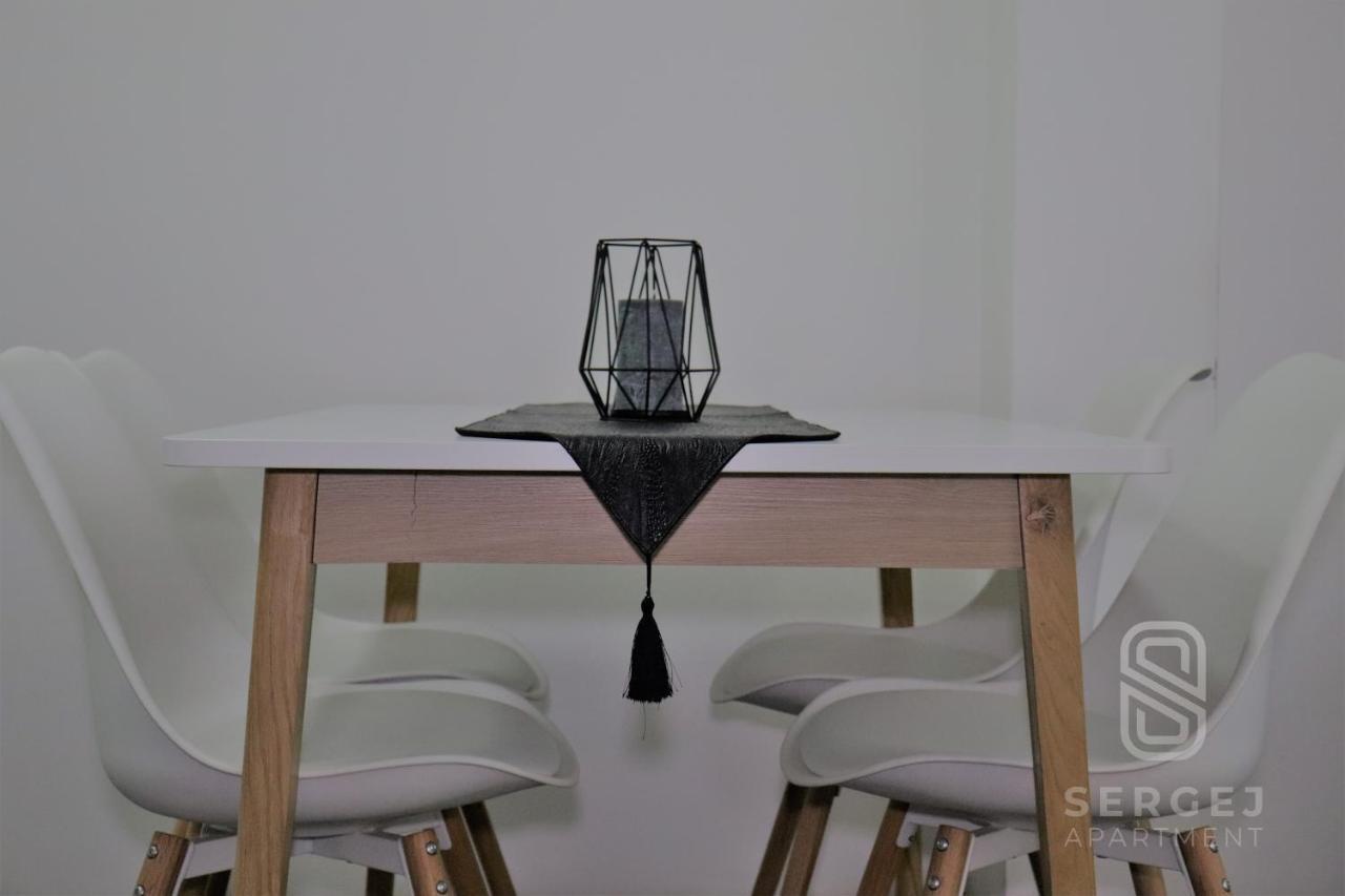 Apartment Sergej SJJ Buitenkant foto
