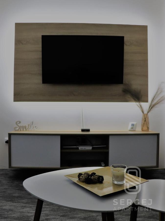 Apartment Sergej SJJ Buitenkant foto